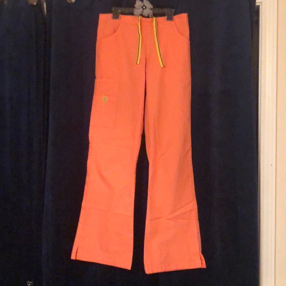 Scrub pants
